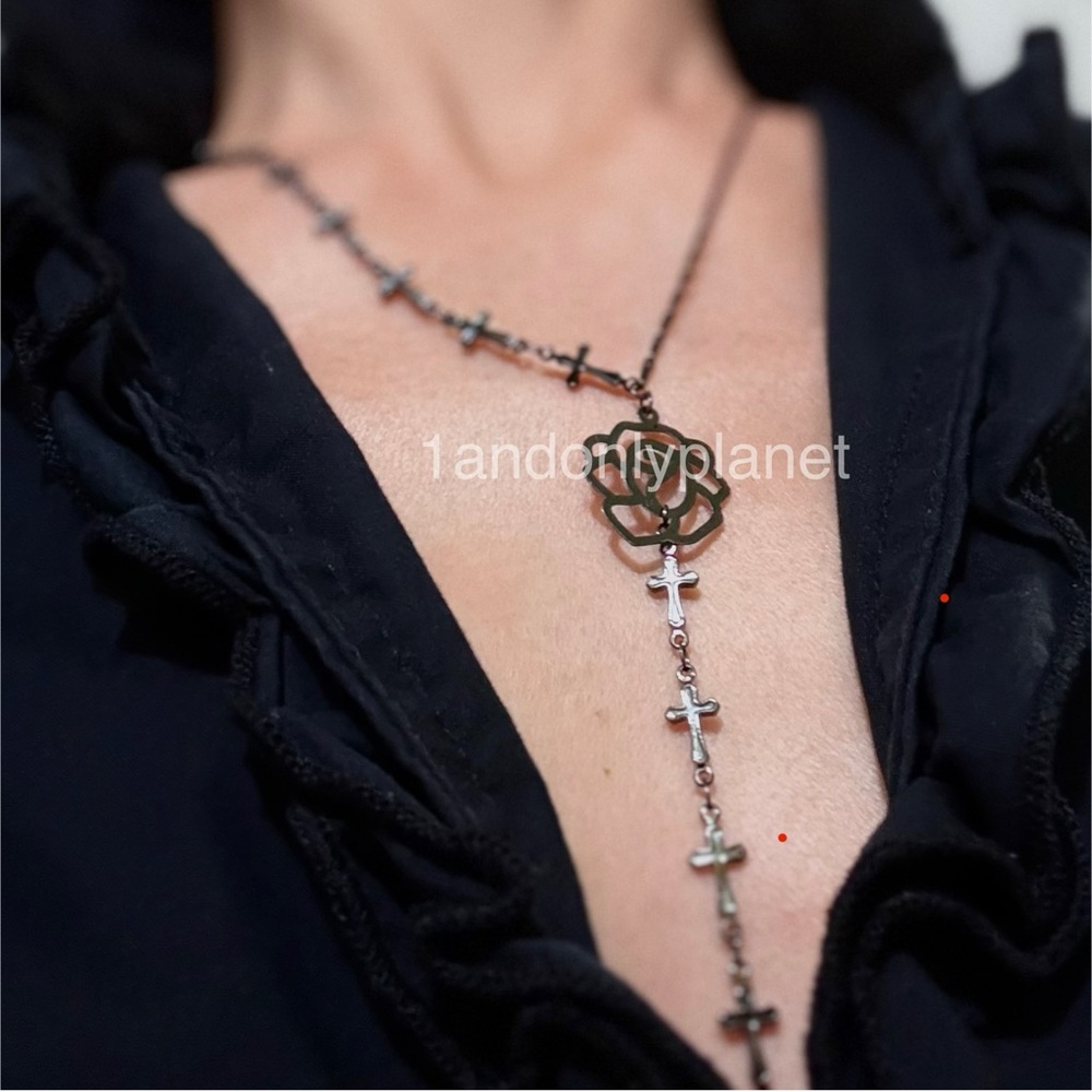 🌹HP🌹Adjustable Black Metal Rose & Gothic Cross Chain Lariat Enchanted Necklace - Picture 7 of 8